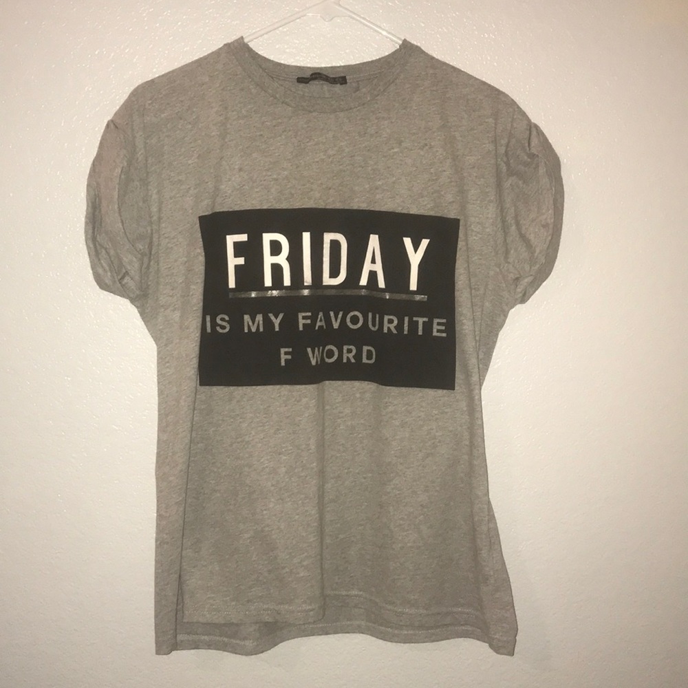 Gray t shirt